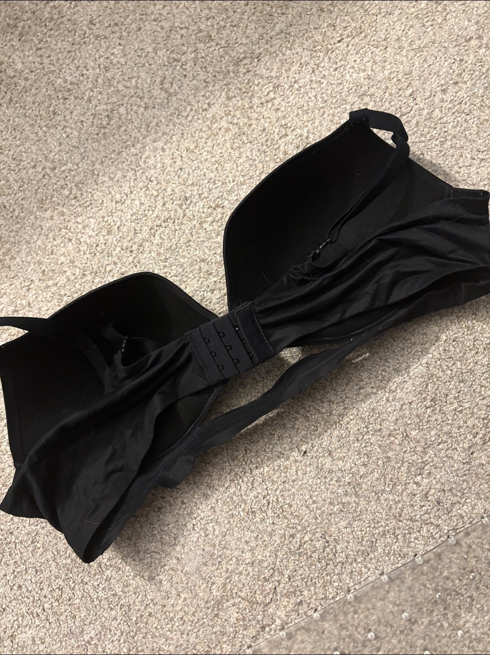 Black T-Shirt Bra - Smooth Padded Support - Picture 2 of 2